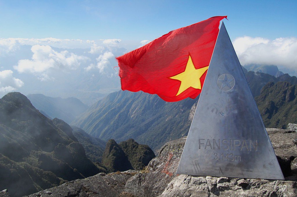 Fansipan cung đường trekking đẹp nhất Việt Nam
